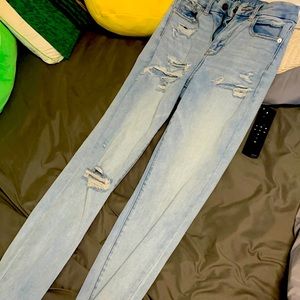 American eagle ripped jeans